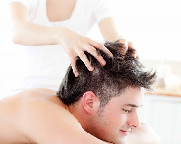 Cách massage đầu giảm stress cho nam